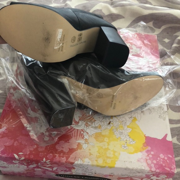 Booties - Picture 4 of 7